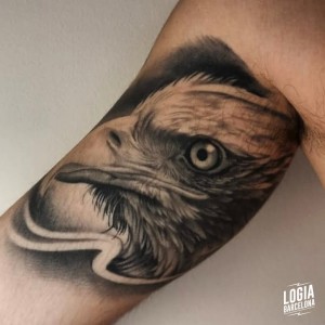 tatuaje_brazo_aguila_logiabarcelona_arko_13
